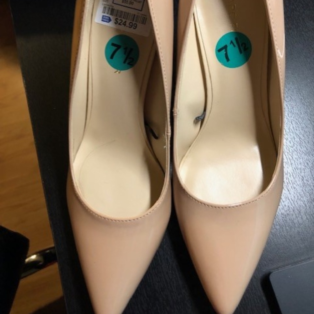 Marc Fisher pumps